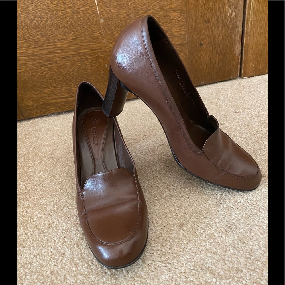COLE HAAN LEATHER 3 inch stacked heels. Size 7. Rich Brown. Worn Once.